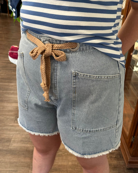 High Waisted Frayed Hem Shorts