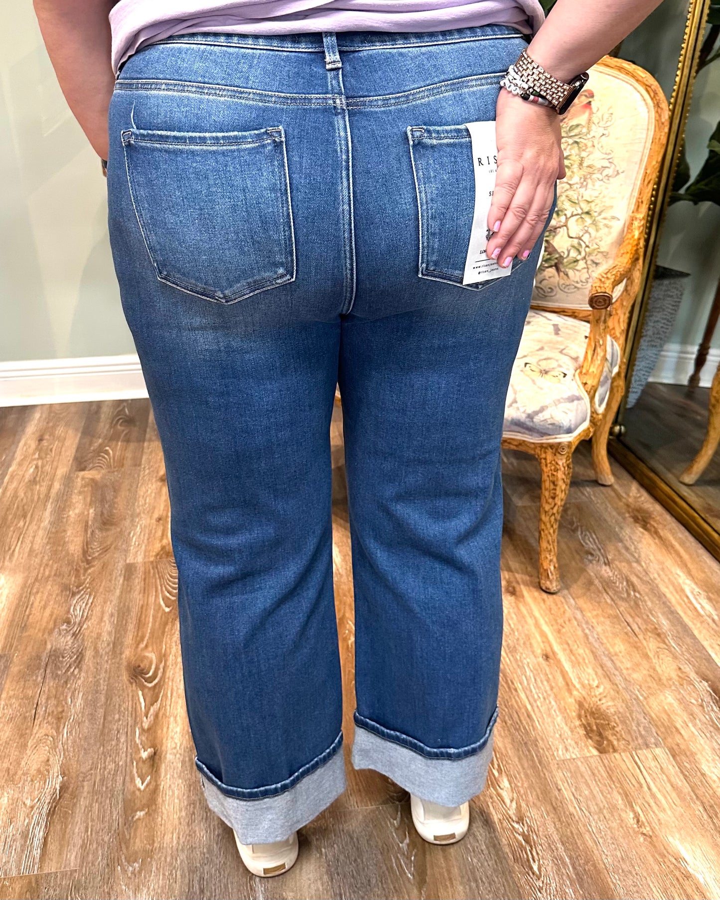 Mid Rise Cropped Straight Cuffed Leg