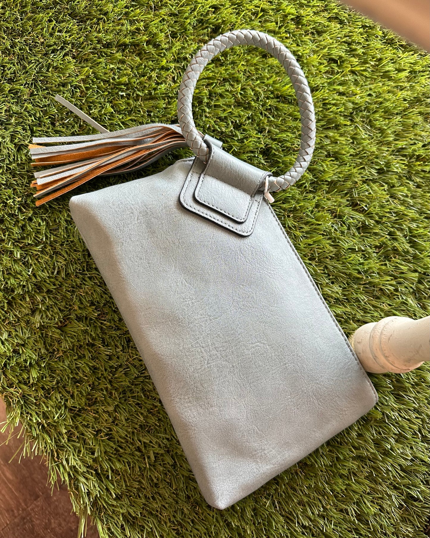 Blue Ring Clutch