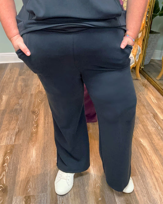 Blk - So Soft Cropped Pants