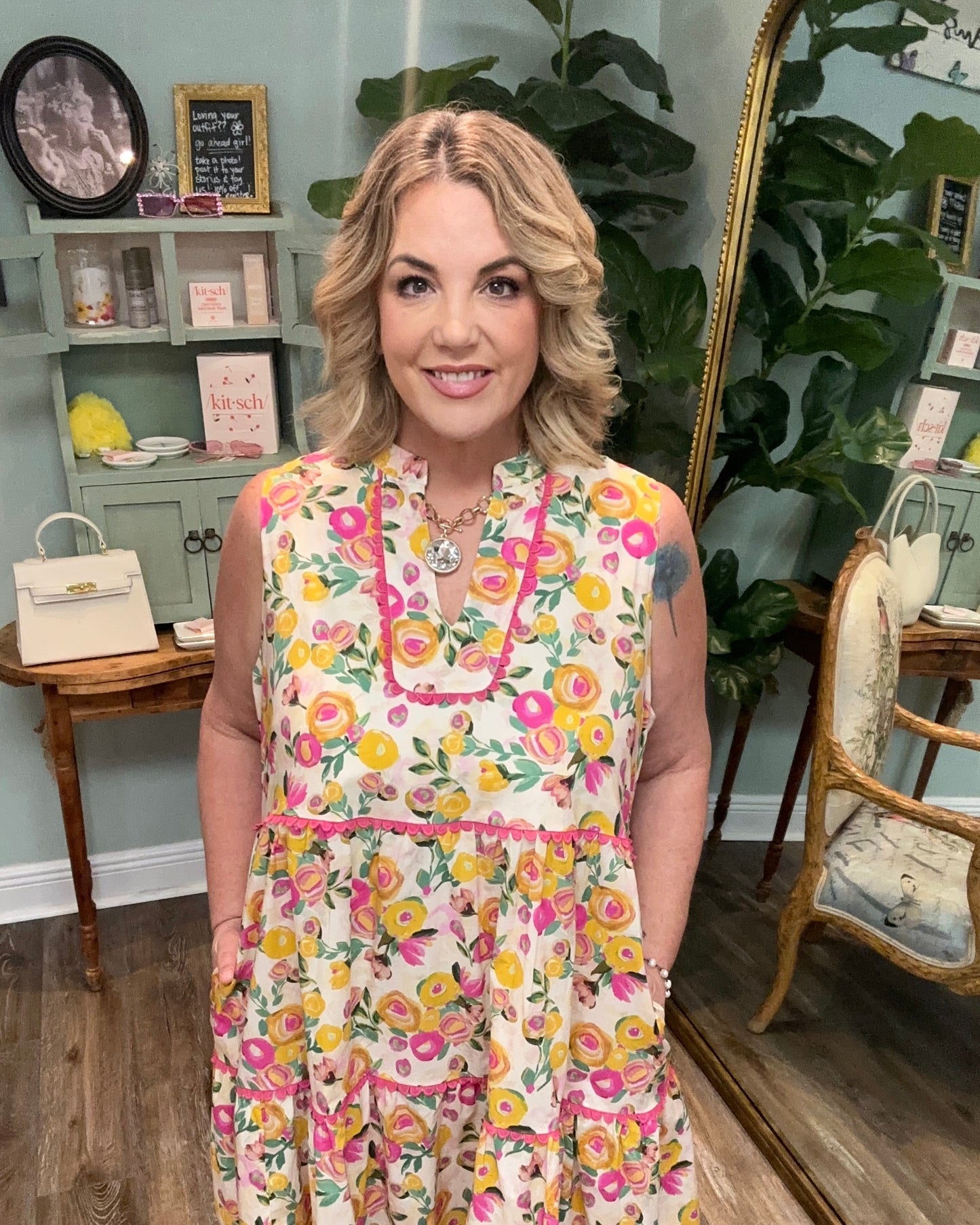 Floral Print Scallop Trim Sleeveless Dress