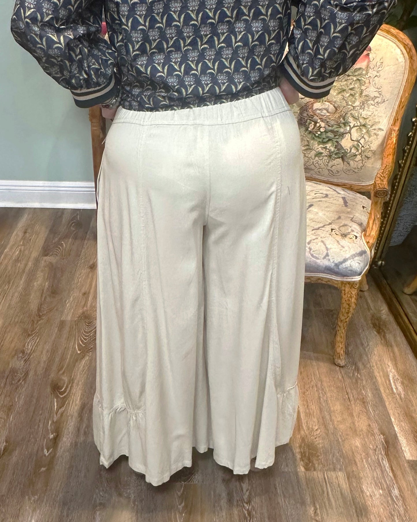 Cream Shirring Detail Pull- On Linen Pants