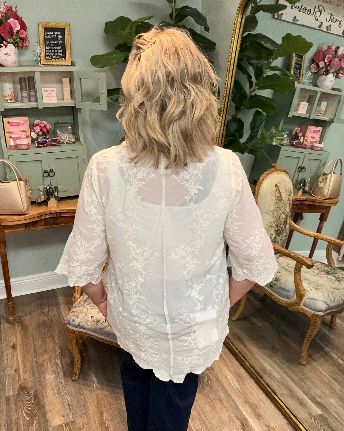 Crochet Design Floral Scalloped Edge Top