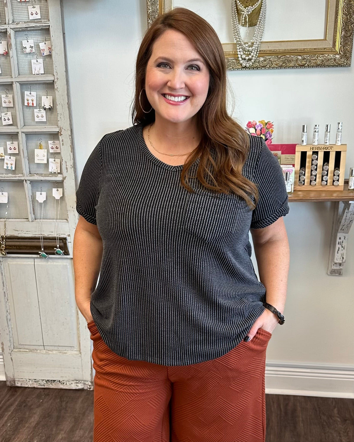 Ribbed V-Neck Pocket Top