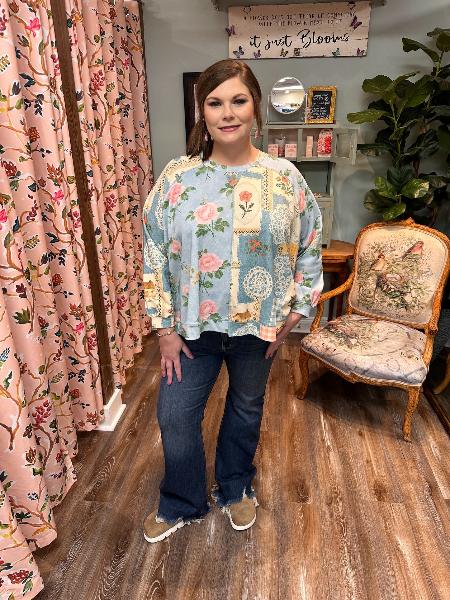 Country Floral Pattern Top