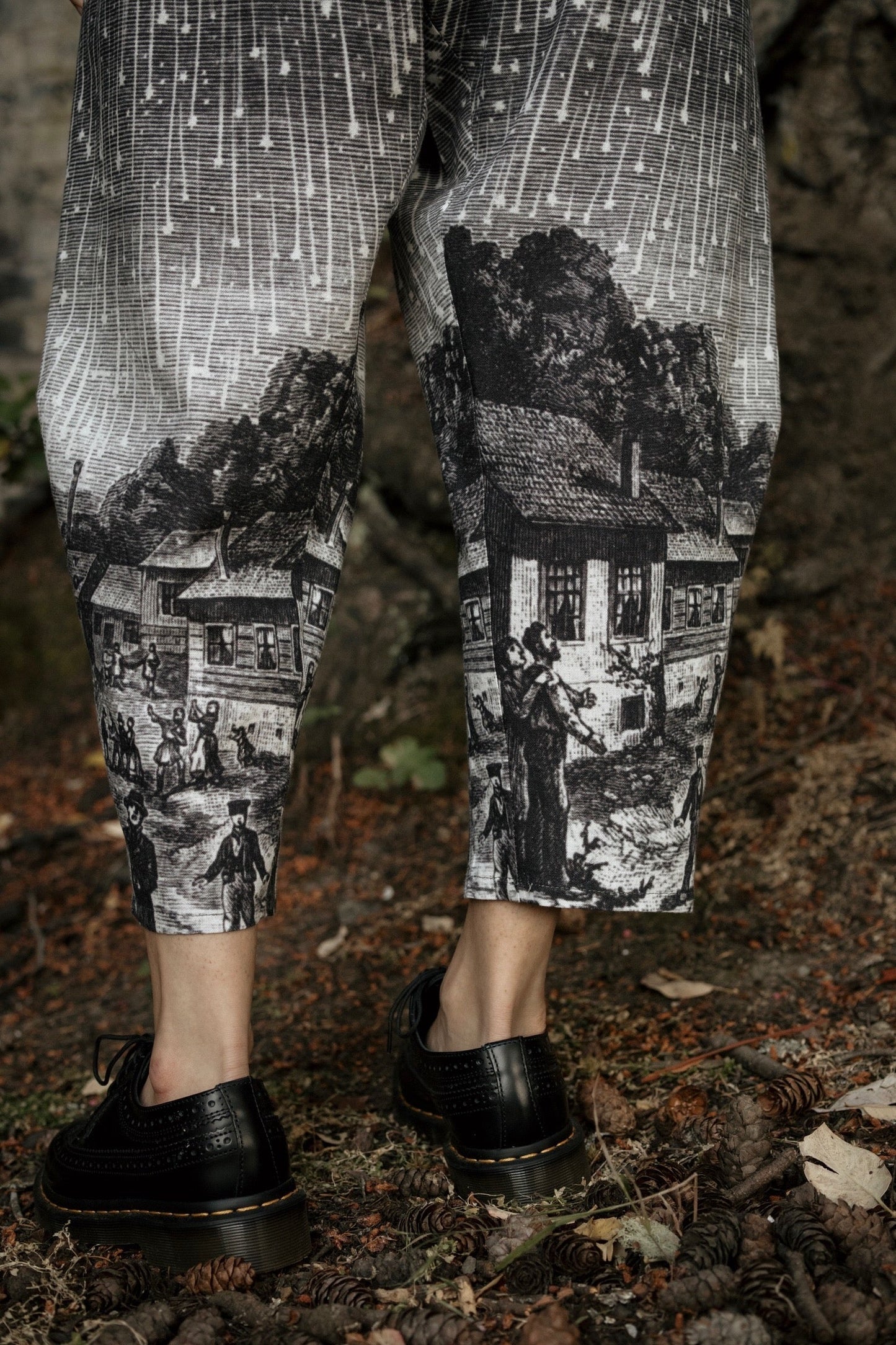 Market of Stars Artist Pants
