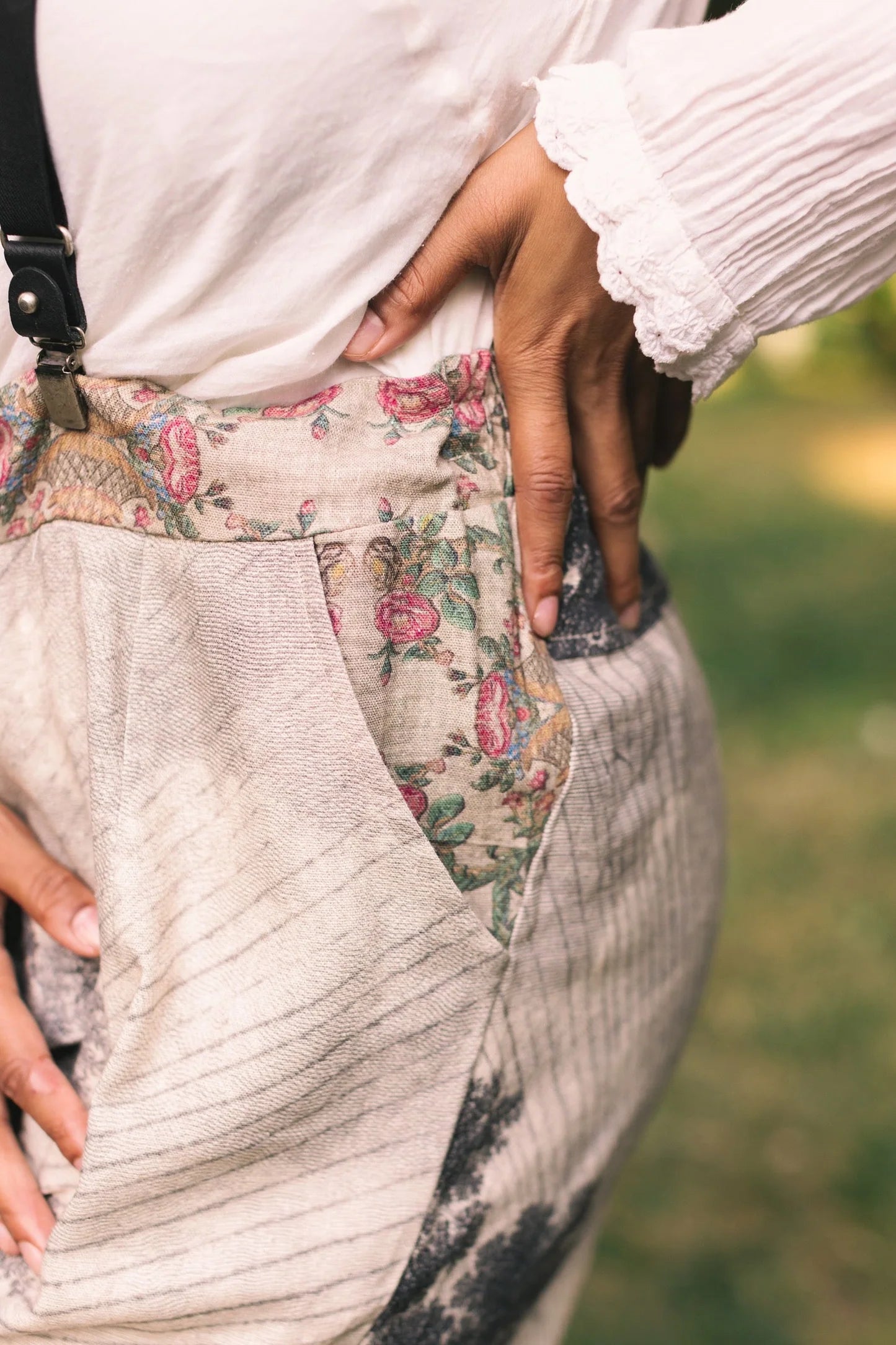 Market of Stars Artist Pants