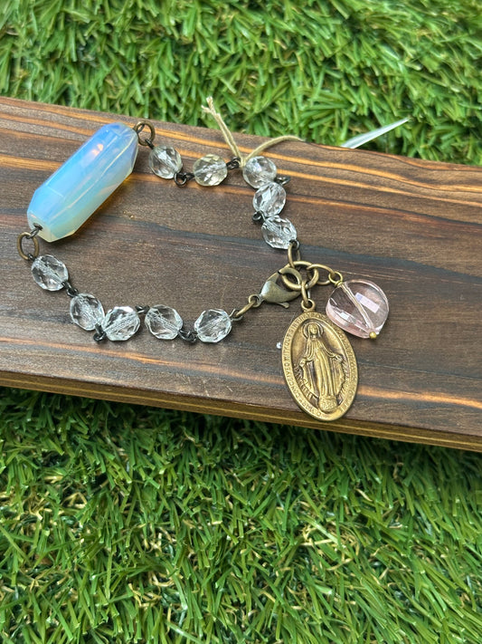 Mary Bracelet - Clear and Pink