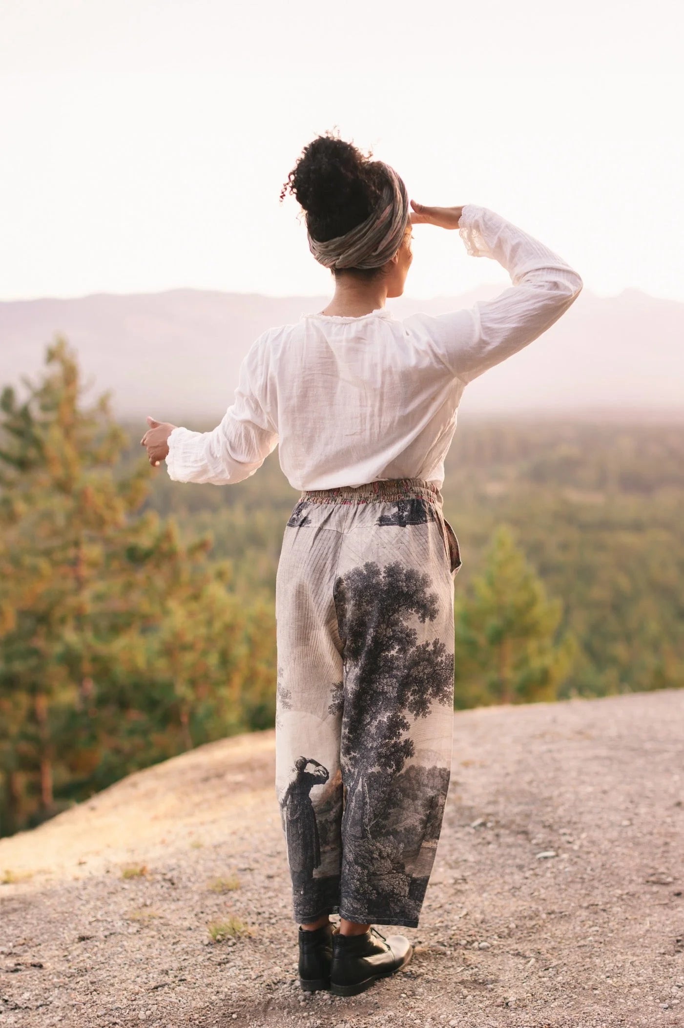 Market of Stars Artist Pants