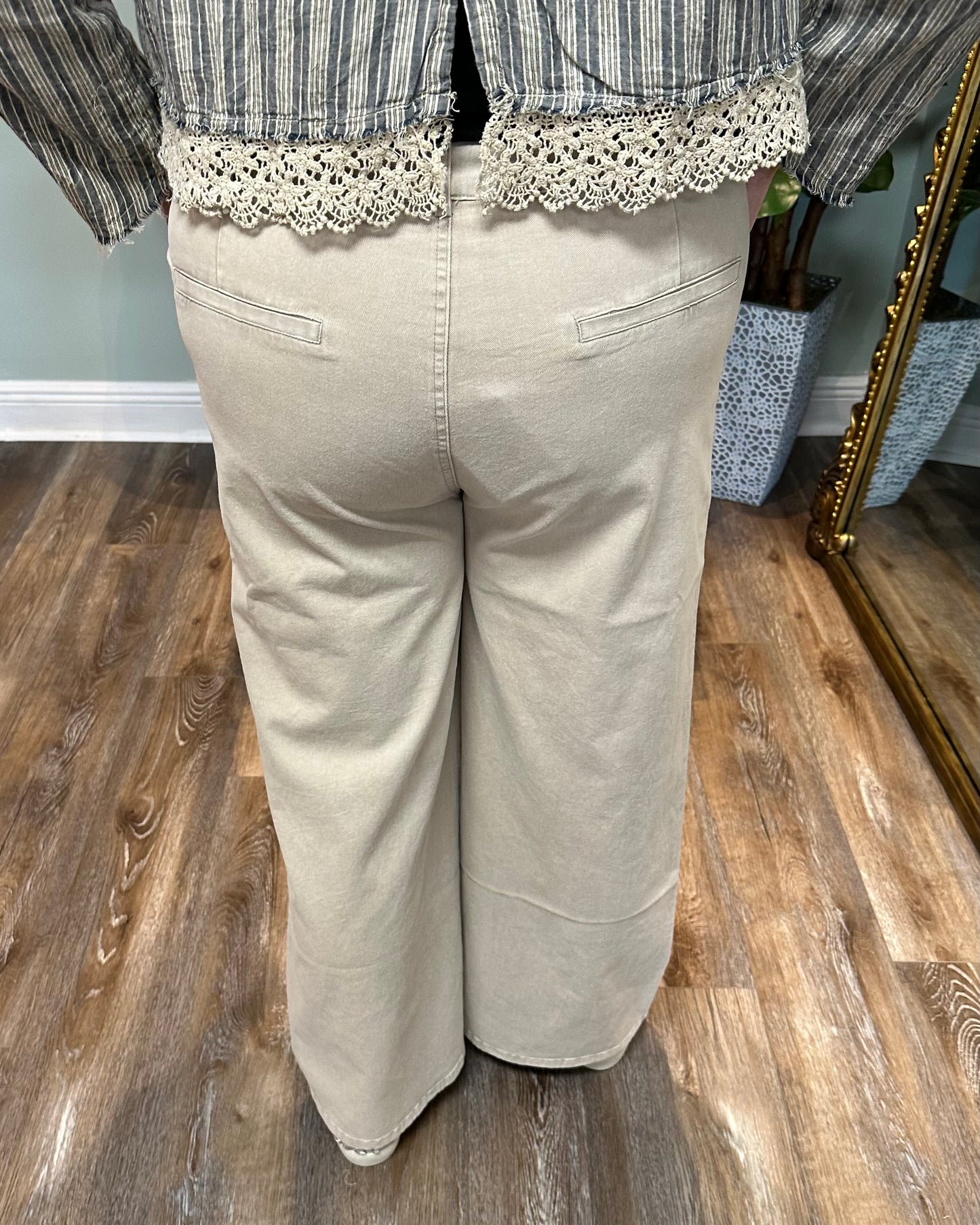 Stone Wide Leg Front Pocket Pant