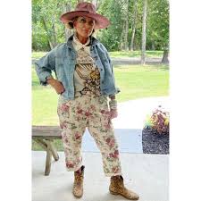 Vintage Rose Traveler Pants